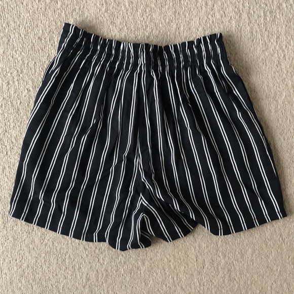Black and White Striped High Waisted Shorts, size Small - Picture 3 of 3